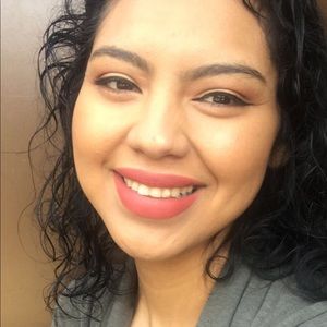 Meet your Posher, Lourdes